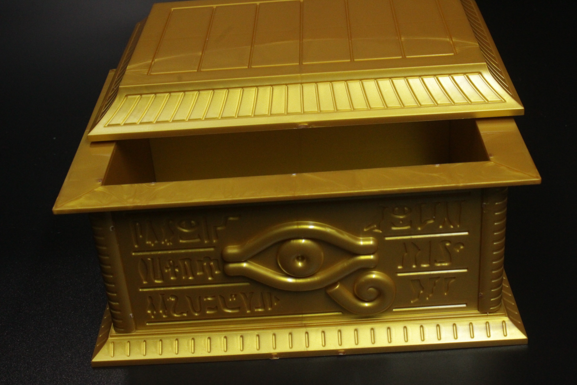 しっかりとした作りの箱 ULTIMAGEAR 千年パズル用収納箱 “黄金櫃”素組のご紹介│くらくらプラモブログ
