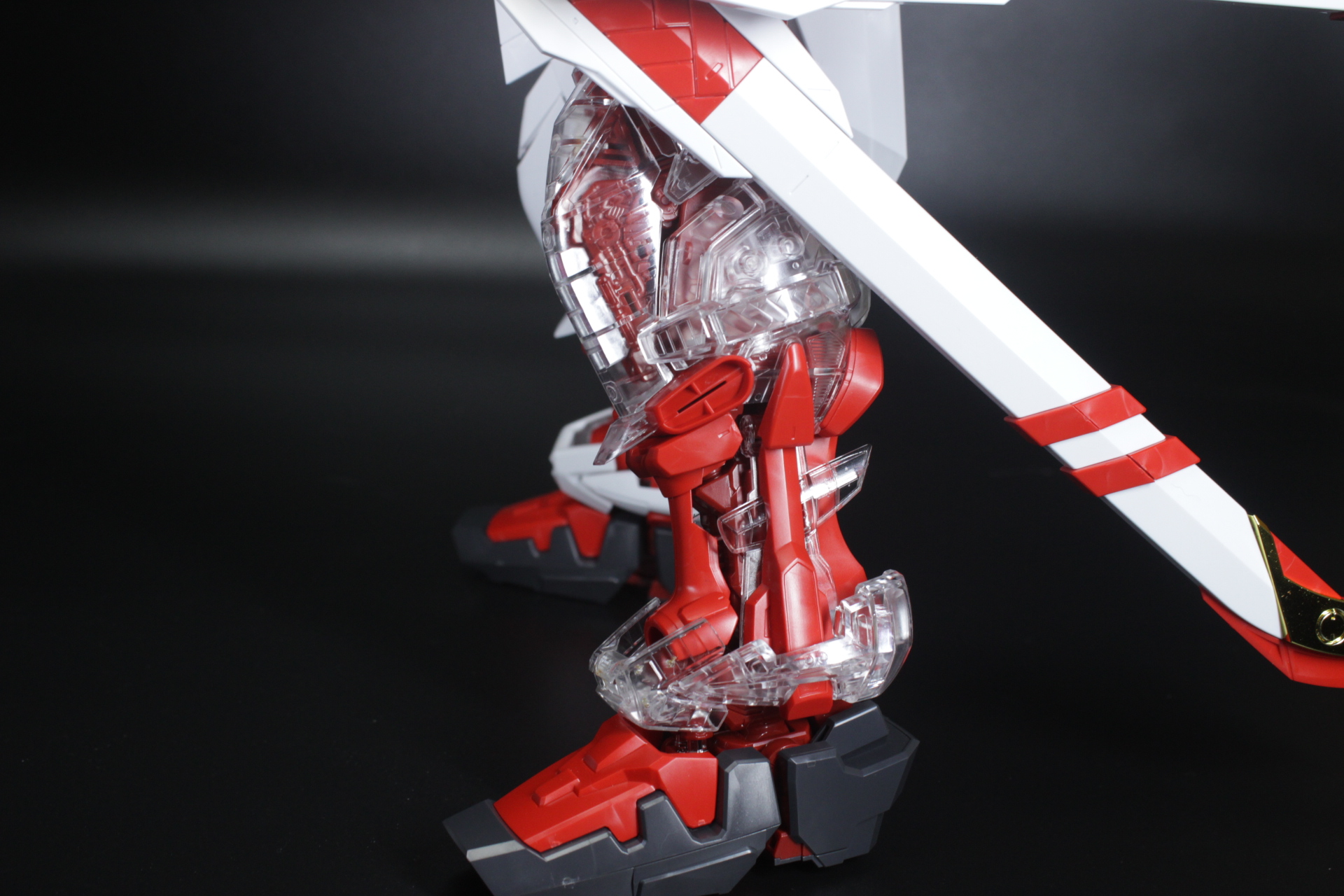 PG 1/60 ガンダムアストレイ レッドフレームを素組しました