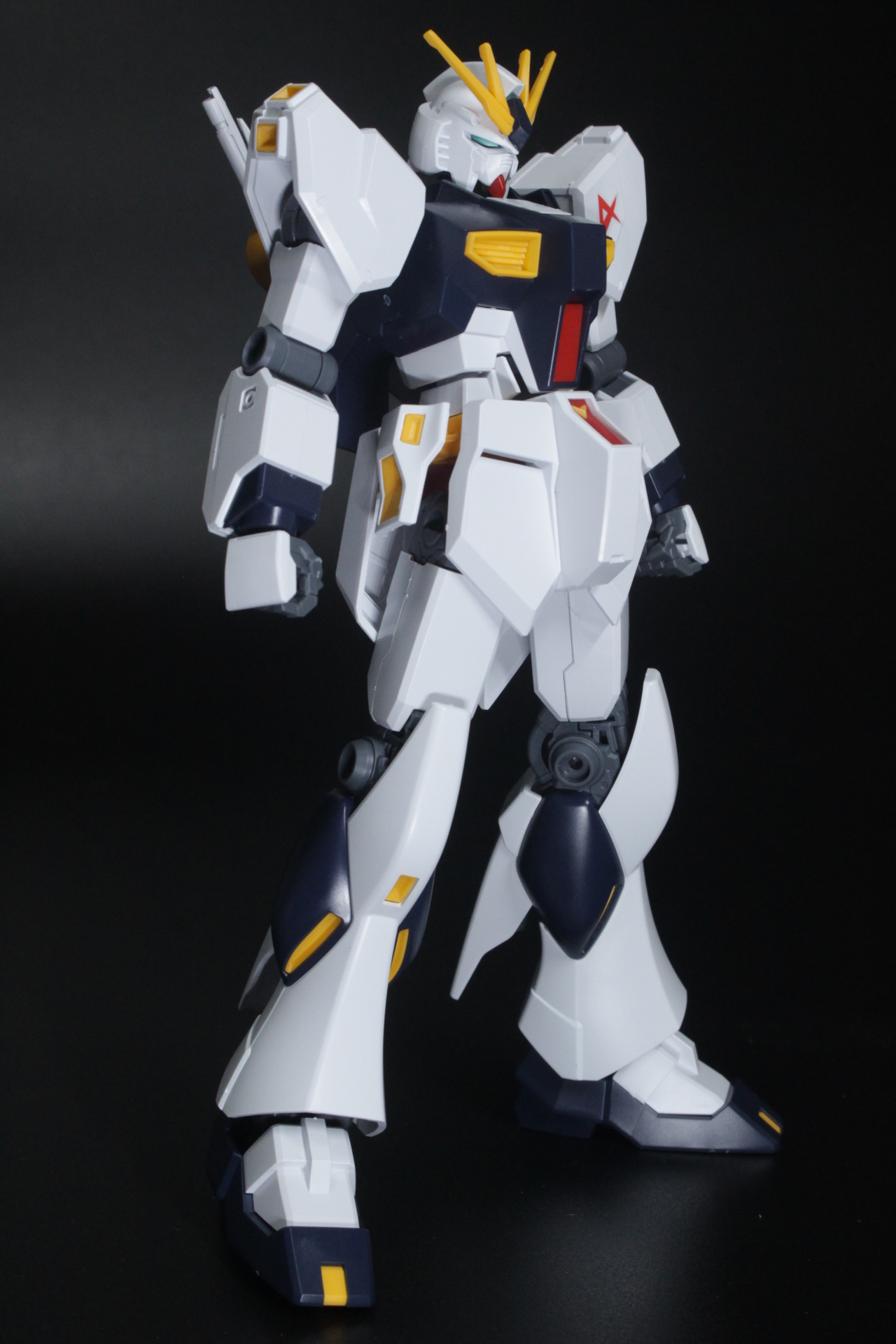 ENTRY GRADE 1/144 νガンダムの素組紹介 【サンプル】│くらくらプラモ