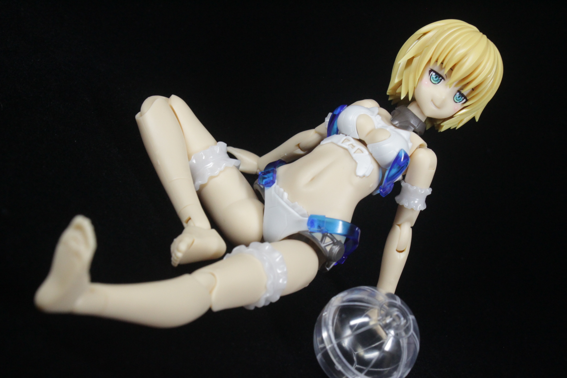 フレームアームズ・ガール フレズヴェルク=アーテル 塗装完成品