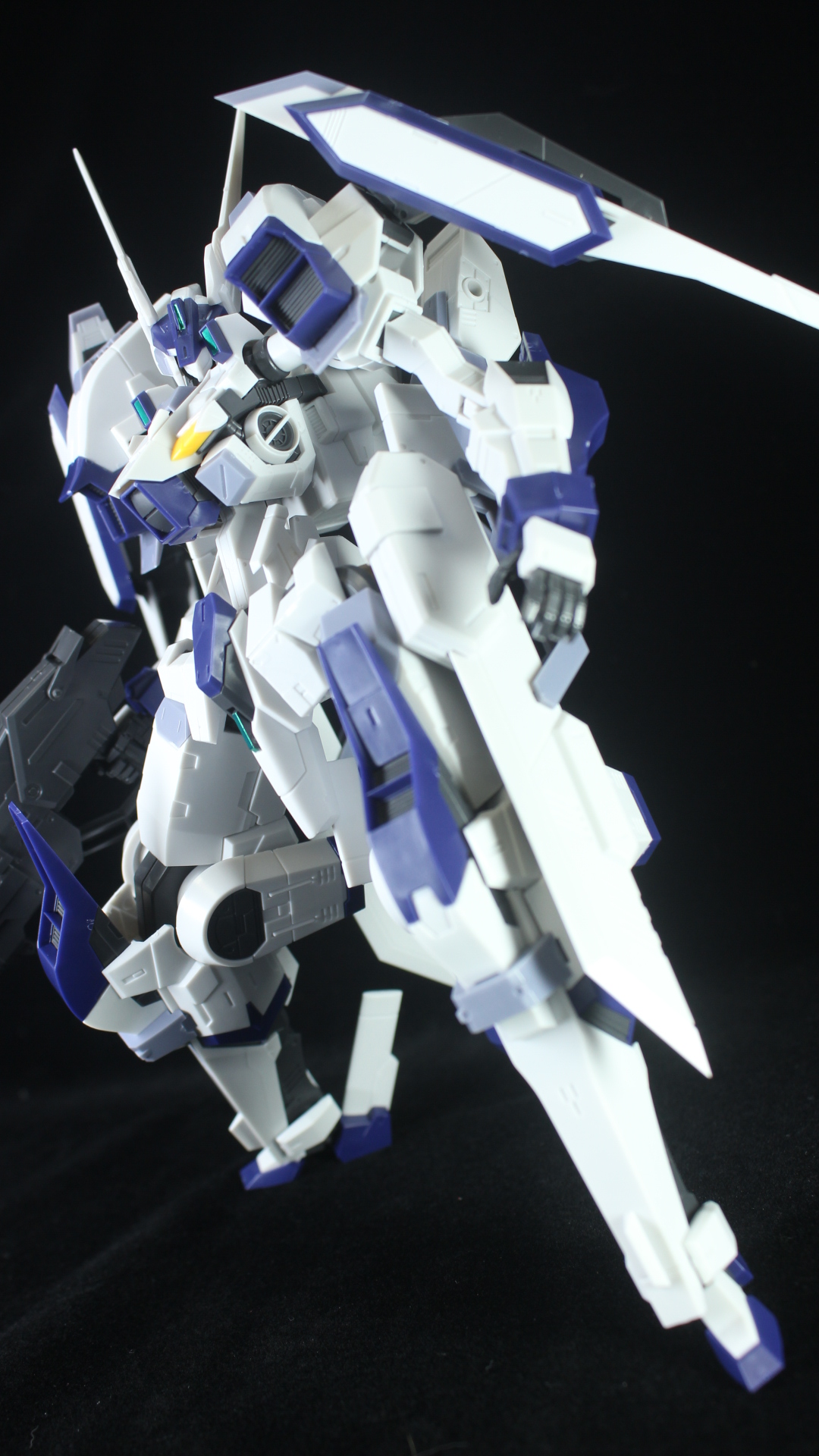 MODEROIDティタノマキアSIDE：GR エーデルシュタインⅡランナー