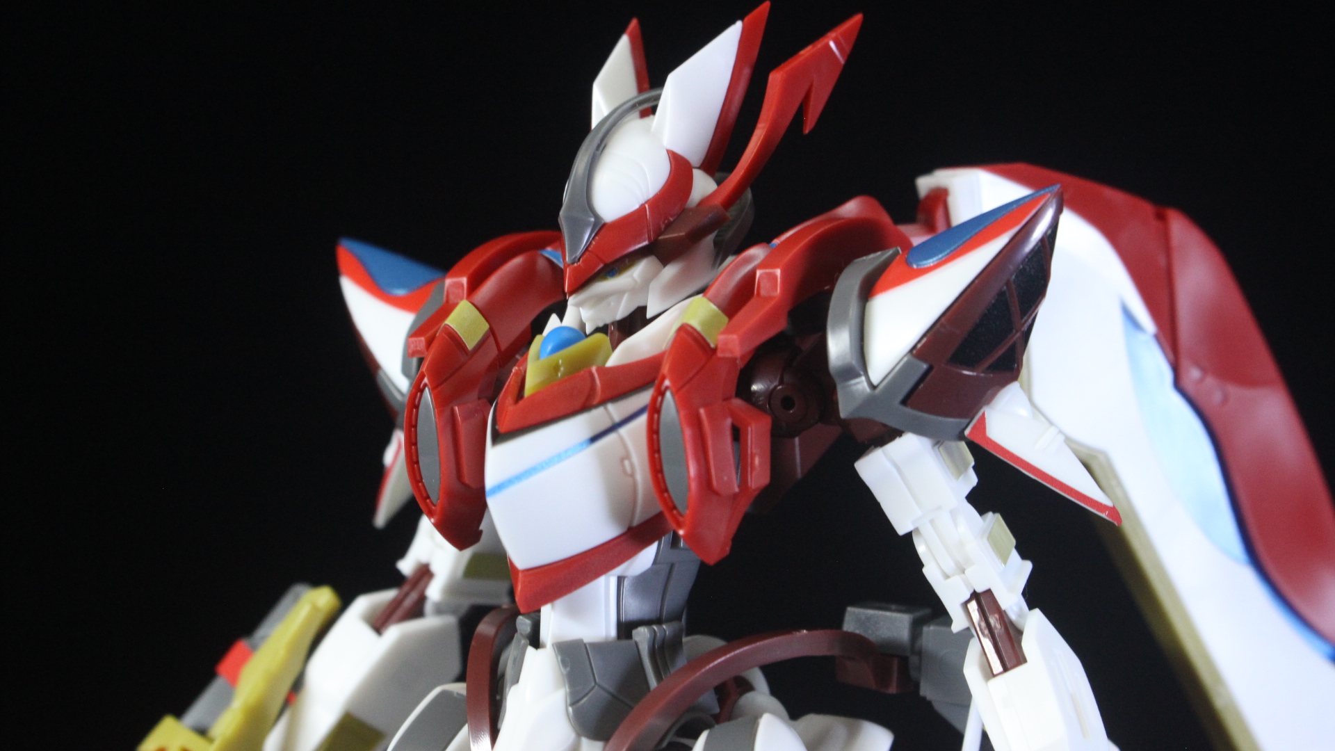 素組画像あります】MODEROID レッドファイブのランナー紹介