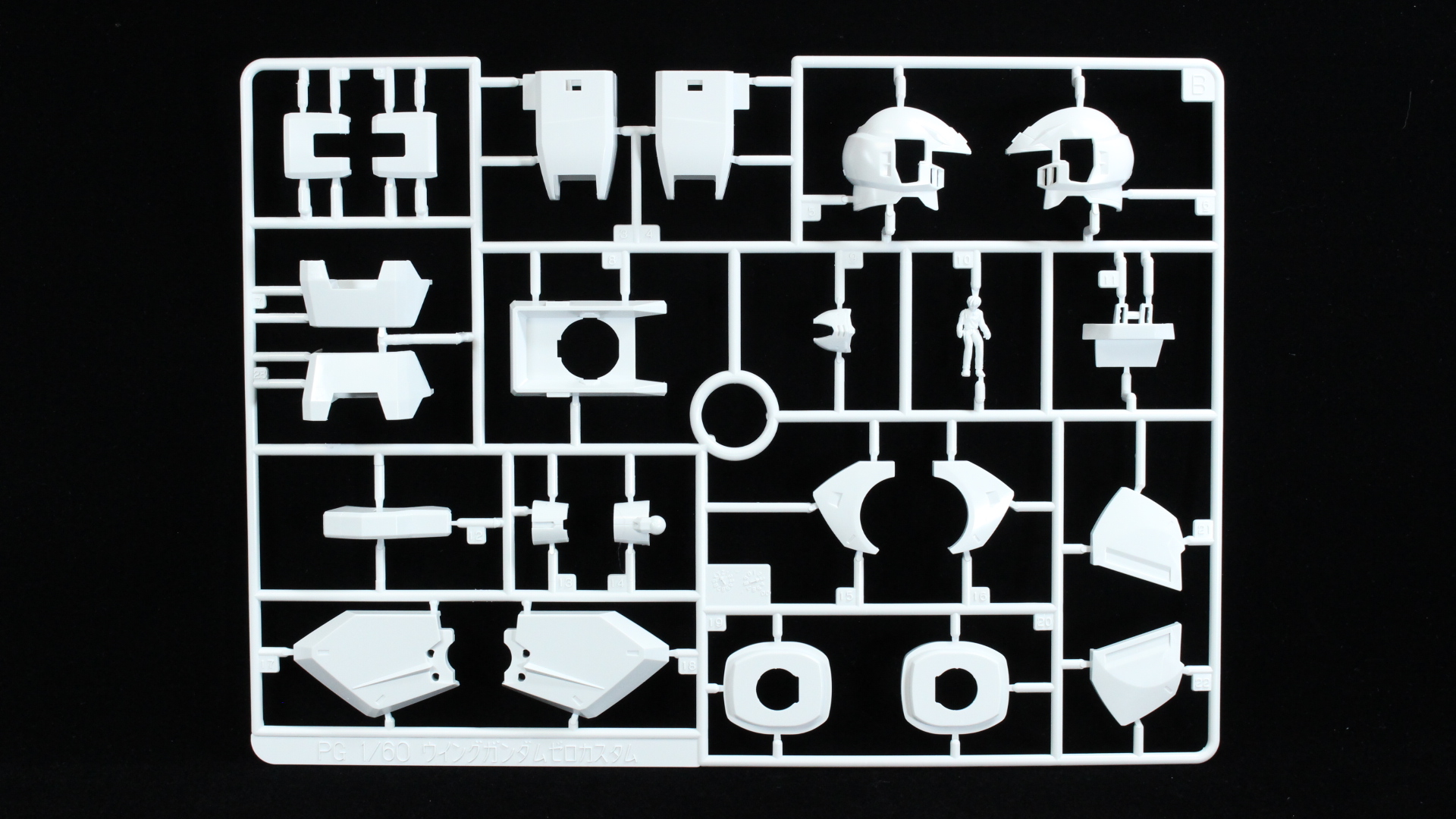 PGウイングガンダムゼロカスタム 組み立てご依頼│くらくらプラモブログ