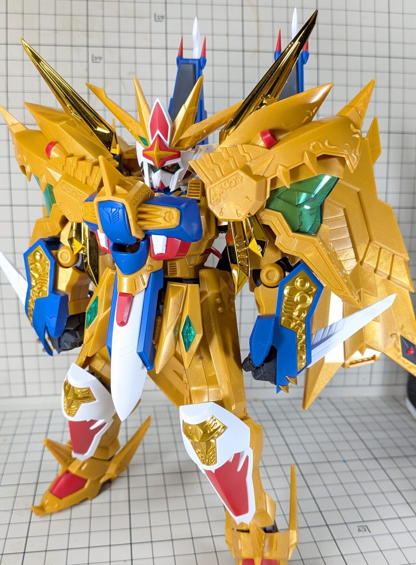 未開封 黄金神スペリオルカイザー 太陽神ゴッドカイザー 2大神コンパチブルセット ガンプラ「黄金神スペリオルカイザー／太陽神ゴッドカイザー 2大神